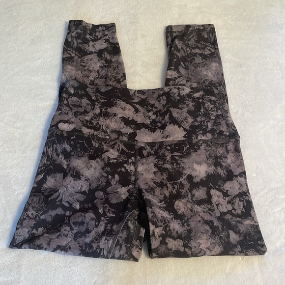 Lululemon Align Floral Illusion Ice Grey Leggings - Picture 4 of 10